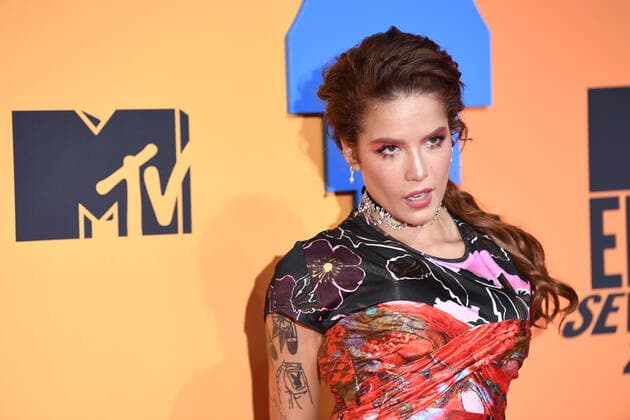 November 3, 2019, Seville, Andalusia, Spain: 2019 MTV Europe Music Awards (EMAs) held at the FIBES Conference and Exhibition Centre - Arrivals..Featuring: Halsey.Where: Seville, Andalusia, Spain.When: 03 Nov 2019.Credit: Sean ThorntonCover Images Seville Spain - ZUMAc218 20191103_zia_c218_146 Copyright: xCOVERxImagesx