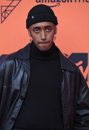 November 3, 2019, Seville, Andalusia, Spain: 2019 MTV Europe Music Awards (EMAs) held at the FIBES Conference and Exhibition Centre - Arrivals..Featuring: Shiden Tekle.Where: Seville, Andalusia, Spain.When: 03 Nov 2019.Credit: Sean ThorntonCover Images Seville Spain - ZUMAc218 20191103_zia_c218_093 Copyright: xCOVERxImagesx