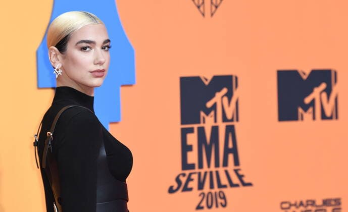 November 3, 2019, Seville, Andalusia, Spain: 2019 MTV Europe Music Awards (EMAs) held at the FIBES Conference and Exhibition Centre - Arrivals..Featuring: Dua Lipa.Where: Seville, Andalusia, Spain.When: 03 Nov 2019.Credit: Sean ThorntonCover Images Seville Spain - ZUMAc218 20191103_zia_c218_076 Copyright: xCOVERxImagesx