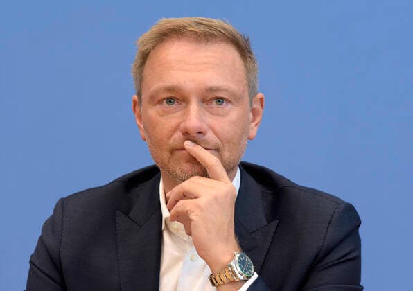 Christian LINDNER , Vorsitzender der FDP , 28.10.2019 Christian LINDNER , Chairman of FDP , 28.10.2019