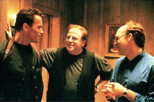 Arnold Schwarzenegger & Chuck Russell Film: Eraser (1997) Director: Chuck Russell 21 June 1996  Copyright: MaryxEvansxAFxArchivexWarnerxBros 12571732 editorial use only