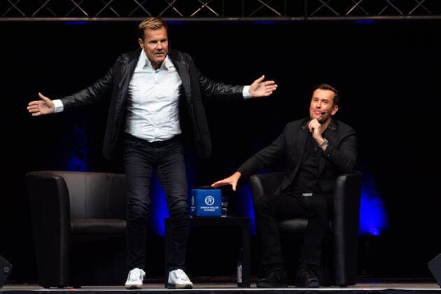 Juergen Hoeller PowerDays, Verleihung des Lifetime Award an Dieter Bohlen, Olympiahalle Muenchen. 03.11.2019 IM BILD: DieterBohlen, Juergen Hoeller