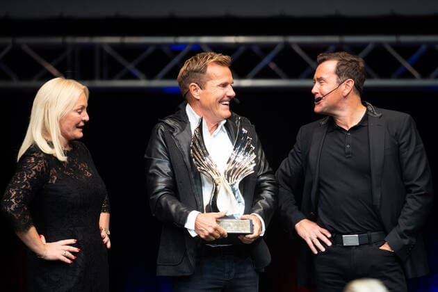 Juergen Hoeller PowerDays, Verleihung des Lifetime Award an Dieter Bohlen, Olympiahalle Muenchen. 03.11.2019 IM BILD: DieterBohlen, Juergen Hoeller