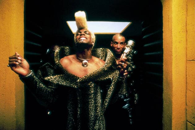 Chris Tucker Characters: Ruby Rhod Film: The Fifth Element (Le cinquiÞme ÚlÚment) Fr 1997, Director: Luc Besson 07 May 1997  Copyright: MaryxEvansxAFxArchivexGaumont 12578966 editorial use only