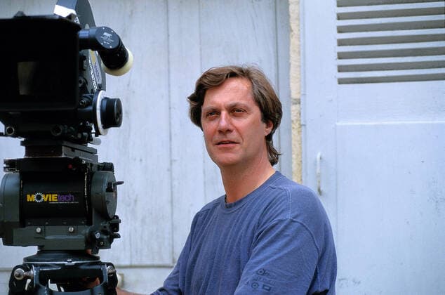 Lasse Hallstr÷m Characters: Director Film: Chocolat (USA UK 2000) Director: Lasse Hallstr÷m 15 December 2000  Copyright: MaryxEvansxAFxArchivexDavidxBrownxProductions 12597299 editorial use only