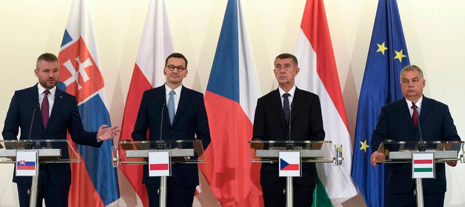 News Bilder des Tages L-R Slovak Prime Minister Peter Pellegrini, Polish Prime Minister Mateusz Morawiecki, Czech Prime Minister Andrej Babis and Hungarian Prime Minister Viktor Orban attends a press conference after meeting of prime ministers of Visegrad Group (V4; Czech Republic, Slovakia, Poland, Hungary) countries, on November 5, 2019, in Prague, Czech Republic. (CTKxPhoto OndrejxDeml) CTKPhotoP201911050346801 