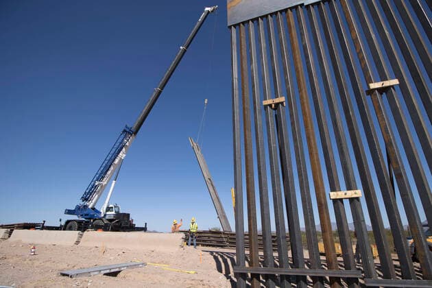 November 4, 2019, Sonoyta, Sonora, Mexico: Border wall construction at Sonoyta, Mexico and Lukeville, Arizona USA. Sonoyta Mexico - ZUMAo55_ 20191104_sha_o55_774 Copyright: xBobxTorrezx