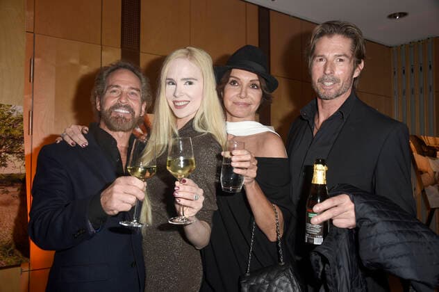 Ariane Sommer mit Ehemann Clay Kahler und Anouschka Renzi mit Freund Marc Zabinski bei der Vernissage von African Moods zur Präsentation vom Lambertz Fine Art-Kalender 2020 in der Südafrikanischen Botschaft. Berlin, 06.11.2019