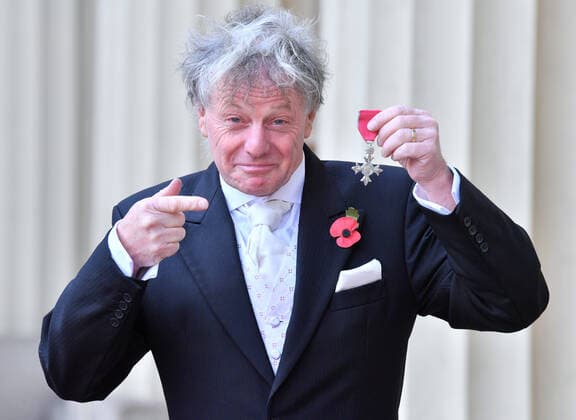Bilder des Jahres 2019, Entertainment 11 November Entertainment Themen der Woche KW45 Entertainment Bilder des Tages . 07 11 2019. London, United Kingdom. Nicholas Sanders, MBE after an Investiture at Buckingham Palace in London.  xCPNAx xi-Imagesx IIM-20373-0020