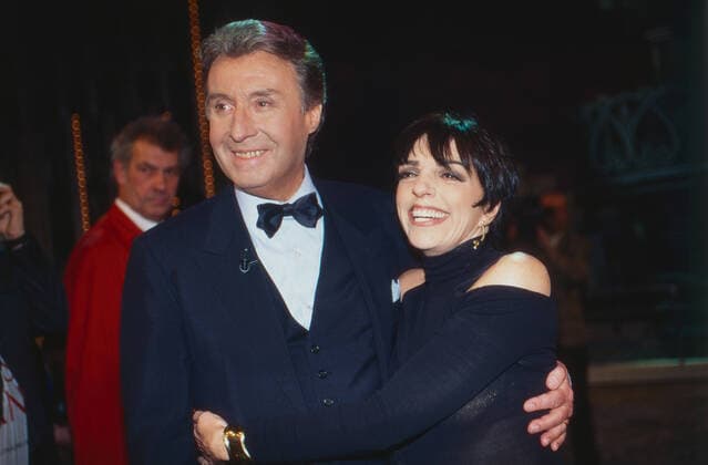 Die Peter Alexander Show, Unterhaltungssendung, Deutschland Österreich 1987 - 1996, Unterhaltung, Parodie, Darsteller: Peter Alexander,Liza Minelli Copyright: KPA Nur redaktionelle Nutzung. Editorial usage only. UnitedArchives55002783 !ACHTUNG AUFNAHMEDATUM GESCHÄTZT!