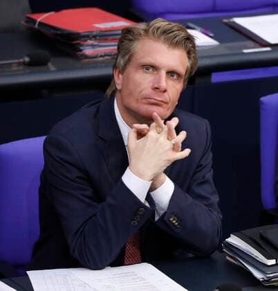 CDU-Staatssekretär Thomas Bareiß, Deutschland, Berlin, Bundestag, (124. Sitzung), Bundestag lehnt mehrere Anträge zu Hartz IV ab, 07.11.2019 *** CDU State Secretary Thomas Bareiß, Germany, Berlin, Bundestag, 124 Session , Bundestag rejects several motions on Hartz IV, 07 11 2019