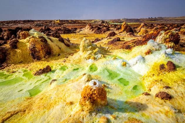  Dallol hydrothermale heiße Quellen in der Danakil Senke, Afar-Dreieck, Äthiopien, Afrika *** Dallol hydrothermal hot springs in the Danakil Valley, Afar Triangle, Ethiopia, Africa Copyright: imageBROKER/EdwinxRemsbergx/xVWPics ibleca05049864.jpg