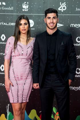 Marco Asensio mit Begleitung bei der Verleihung der LOS40 Music Awards 2019 im WiZink Center. Madrid, 08.11.2019 Marco Asensio mit Begleitung