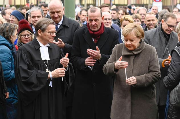 Bilder des Jahres 2019, News 11 November News Themen der Woche KW45 News Bilder des Tages Angela Merkel bei einer Gedenkveranstaltung für die Opfer der deutschen Teilung anlässlich 30 Jahre Mauerfall an der Mauer-Gedenkstätte in der Bernauer Straße. Berlin, 09.11.2019 *** Angela Merkel at a commemoration ceremony for the victims of the division of Germany on the occasion of the 30th anniversary of the fall of the Berlin Wall at the Wall Memorial in Bernauer Strasse Berlin, 09 11 2019 Foto:xJ.xKrickx xFuturexImage