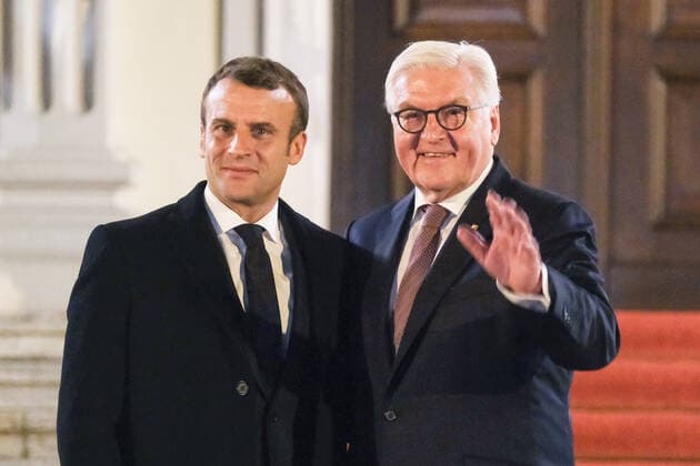 Emmanuel Macron, Präsident von Frankreich und Frank-Walter Steinmeier, Bundespräsident, vor dem anschließenden Abendessen im Schloss Bellevue am 10.11.2019 in Berlin Bundespräsident Steinmeier trifft Emmanuel Macron in Berlin