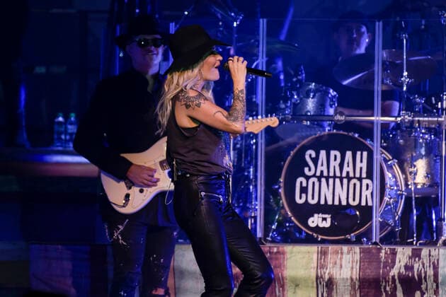 Konzert von Sarah Connor in Frankfurt Die deutsche Sängerin Sarah Connor spielte am 10.11.2019 ein Konzert in der Festhalle Frankfurt. Rund 8000 Zuschauer waren die laut Veranstalter ausverkaufte Konzerthalle gekommen.