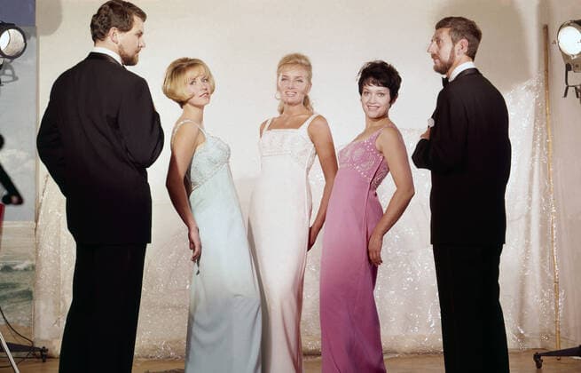 Rosy-Singers, deutsche Musikgruppe, bestehend aus Rosi Rohr, Angelika Metzger, John Wiseman und Rolf Jage, Deutschland ca. 1965. German music and singing group Rosy Singers , Gemany ca. 1965. Nur redaktionelle Nutzung. Editorial usage only. Copyright: ArthurxGrimm UnitedArchives82000603