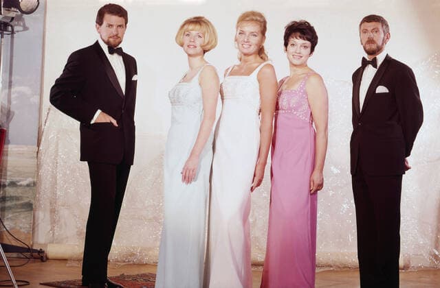 Rosy-Singers, deutsche Musikgruppe, bestehend aus Rosi Rohr, Angelika Metzger, John Wiseman und Rolf Jage, Deutschland ca. 1965. German music and singing group Rosy Singers , Gemany ca. 1965. Nur redaktionelle Nutzung. Editorial usage only. Copyright: ArthurxGrimm UnitedArchives82000604
