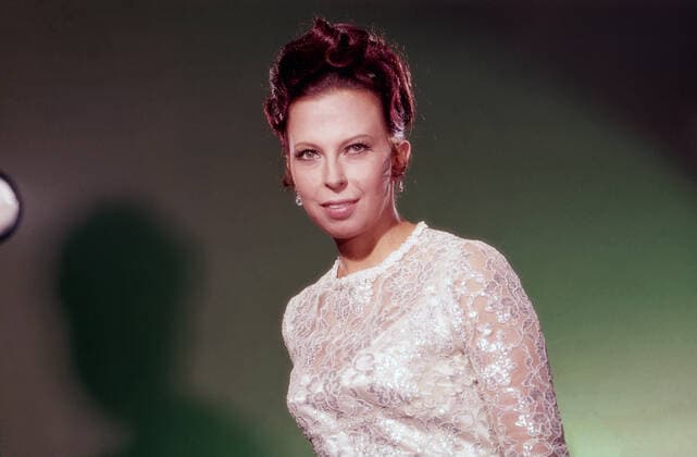 Sylvia Geszty, unagrisch deutsche Opernsängerin, Deutschland ca. 1977. Hungarian German opera singer Sylvia Geszty, Germany ca. 1977. Nur redaktionelle Nutzung. Editorial usage only. Copyright: ArthurxGrimm UnitedArchives82000924