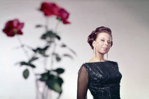 Sylvia Geszty, unagrisch deutsche Opernsängerin, Deutschland ca. 1977. Hungarian German opera singer Sylvia Geszty, Germany ca. 1977. Nur redaktionelle Nutzung. Editorial usage only. Copyright: ArthurxGrimm UnitedArchives82000930