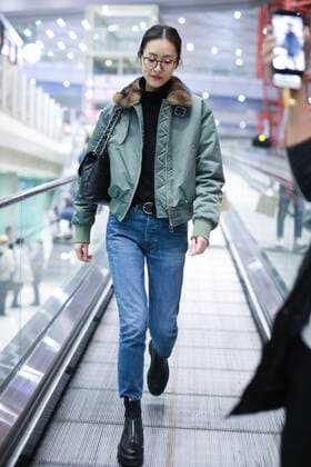 November 14, 2019, Beijing, China: Chinese supermodel Liu Wen arrives at a Beijing airport after landing in Beijing, China, 13 November 2019. Beijing China  - ZUMAc43_ 20191114_zaf_c43_041 Copyright: xStringerx