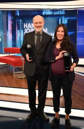 Harald Lesch, 60. Geburtstag am 28. Juli Die Journalisten und Preisträger Harald Lesch, l-r, Mai Thi Nguyen Kim posieren bei der Verleihung des Hanns-Joachim-Friedrichs-Preis für Fernsehjournalismus 2019 am 14.11.2019 in Köln Mit dem Preis werden jährlich einmal Fernsehjournalisten ausgezeichnet, die in ihrer Arbeit Herausragendes geleistet haben