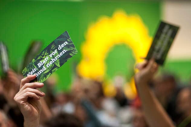 44. Ordentliche Bundesdelegiertenkonferenz der Grünen 15. - 17. November 2019, Bielefeld Bundesparteitag der Grünen Bundesdelegiertenkonferenz (BDK) Parteitag Bündnis 90 Die Grünen Grüne Partei Parteipolitik Bielefeld Nordrhein-Westfalen NRW Deutschland Germany Copyright: xAchimxDuwentästerx