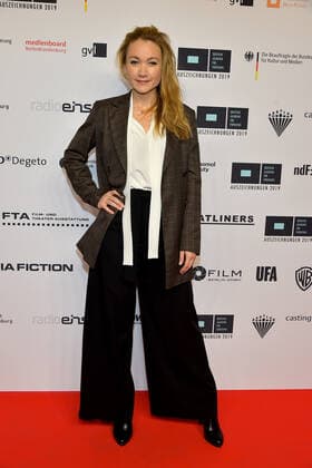 Preisverleihung der DAFF 2019 Lisa Maria Potthoff Ankunft zur Preisverleihung der Deutschen Akademie für Fernsehen 2019 im Kino Babylon in Berlin am 16.11.2019