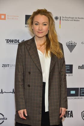 Preisverleihung der DAFF 2019 Lisa Maria Potthoff Ankunft zur Preisverleihung der Deutschen Akademie für Fernsehen 2019 im Kino Babylon in Berlin am 16.11.2019