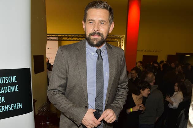 Preisverleihung der DAFF 2019 Klaas Heufer-Umlauf Ankunft zur Preisverleihung der Deutschen Akademie für Fernsehen 2019 im Kino Babylon in Berlin am 16.11.2019