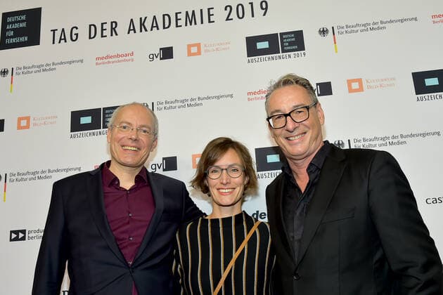 Preisverleihung der DAFF 2019 Stephan Ottenbruch, Leitung der MBB New-Media-Förderung Dr. Anna-Sarah Vielhaber, Helge Jürgens (Geschäftsführer Standortentwicklung Medienboard) Ankunft zur Preisverleihung der Deutschen Akademie für Fernsehen 2019 im Kino Babylon in Berlin am 16.11.2019