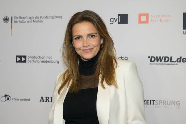 Berlin GER, Berlin, 16.11.2019, DAFF - roter Teppich Rebecca Immanuel, 16.11.2019, Deutsche Akademie fuer Fernsehen - DAFF - roter Teppich vor Preisverleihung, Copyright: xUwexKoch Eibner-Pressefotox EP_UKH