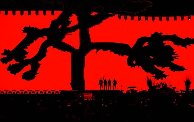 Bilder des Jahres 2019, Entertainment 11 November Entertainment Bilder des Tages U2 JOSHUA TREE 2019 ADELAIDE, Irish rock band U2 perform at Adelaide Oval in Adelaide, Tuesday, November 19, 2019. The Joshua Tree Tour 2019 will see U2 return to New Zealand and Australia for the first time since 2010. ( NO ARCHIVING, EDITORIAL USE ONLY, NO USE IN BOOKS WITHOUT CONSENT ADELAIDE SA AUSTRALIA  Copyright: xSAMxWUNDKEx 20191119001433601482