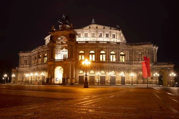 Semperoper, Nachtaufnahme, Dresden, Sachsen, Deutschland, Europa Copyright: imageBROKER/WilfriedxWirth ibldwh05079279.jpg