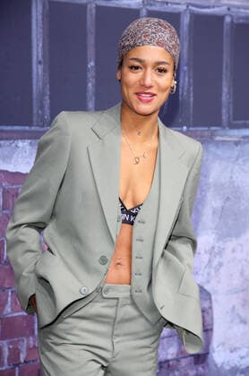 Calvin Klein 20.11.2019 Saengerin Lary Lou, Lary Poppins (Larissa Sirah Herden) beim Calvin-Klein-Fashion-Event in der Musikbrauerei, Greifswalder Strasse 23, Berlin - 20.11.2019 -