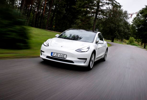 Tesla Model 3 Long Range vehicle communication road street transport UPPSALA SVERIGE x10050x,  Copyright: xPontusxLundahl TTx CAR