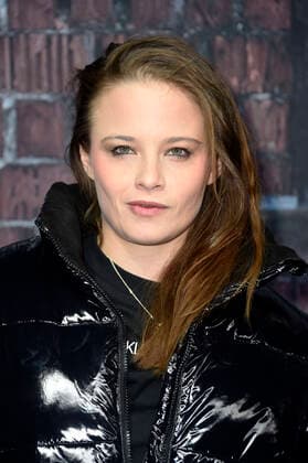 Jasna Fritzi Bauer beim Calvin Klein - A Night Of Music, Discovery And Celebration Event in der Musikbrauerei. Berlin, 20.11.2019