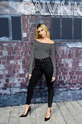 Hailey Rhode Bieber beim Calvin Klein - A Night Of Music, Discovery And Celebration Event in der Musikbrauerei. Berlin, 20.11.2019