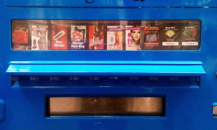 Automat mit Sexspielzeugen, Sextoys für den diskreten Einkauf von Erotik - Produkten