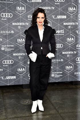 Anna Calvi bei der Verleihung der IMA 2019 International Music Awards am 22.11.2019 in Berlin IMA 2019 International Music Awards Verleihung in Berlin