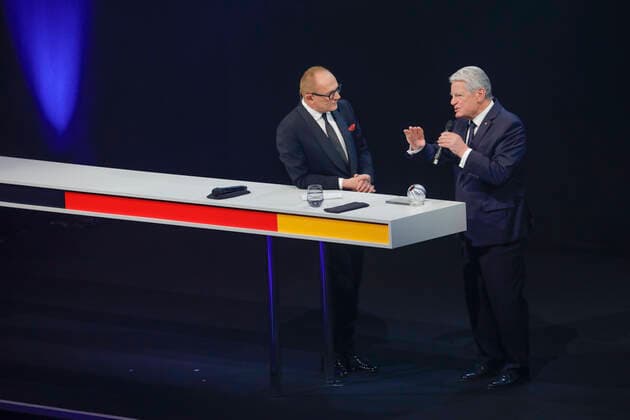 22.11.2019. Düsseldorf. Verleihung 12. Deutscher Nachhaltigkeitspreis. Initiator Stefan Schulze-Hausmann und Bundespräsident a.D. Joachim Gauck. Düsseldorf Hotoel Maritim Nordrhein-Westfalen Deutschland