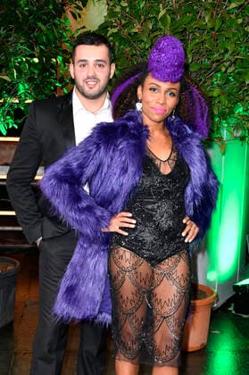 Nik West mit Gast bei der Verleihung der 1. International Music Awards 2019 im UCI Luxe Mercedes Platz. Berlin, 22.11.2019