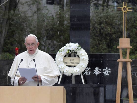 Bilder des Jahres 2019, News 11 November News Themen der Woche News Bilder des Tages Pope Francis in Japan Pope Francis calls for a world without nuclear weapons in a speech at the Atomic Bomb Hypocenter Park in Nagasaki, Japan, on Nov. 24, 2019. (Pool photo) 