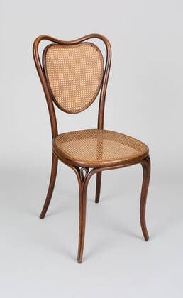 Designklassiker von Michael Thonet Side Chair, Designed c. 1851, Manufactured c. 1855, Designed by Michael Thonet, Austrian, 1796-1871, Made by Gebrüder Thonet, Austrian, 1853-1921, Austria, Beech, cane, 90.8 Ã— 42.1 Ã— 52.4 cm (35 3 4 Ã— 16 3 8 Ã— 20 5 8 in.)  Copyright Artokoloro LC190917_024200
