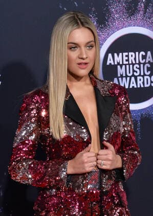 Singer Kelsea Ballerini arrives for the 47th annual American Music Awards at the Microsoft Theater in Los Angeles on Sunday, November 24, 2019.  LAP20191124132 JIMxRUYMEN