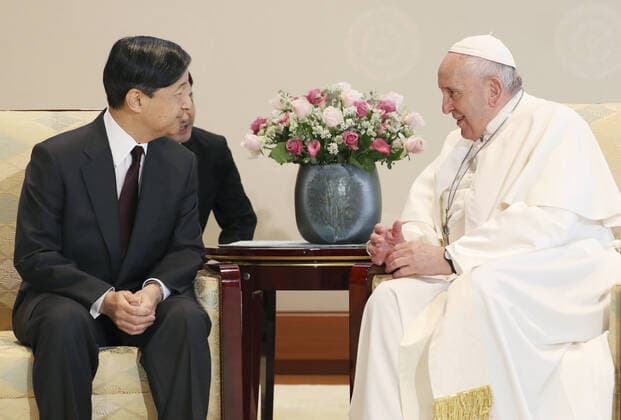 Bilder des Jahres 2019, Entertainment 11 November Entertainment Themen der Woche KW48 Pope Francis in Japan Pope Francis (R) and Japanese Emperor Naruhito hold talks at the Imperial Palace in Tokyo on Nov. 25, 2019. (Pool photo) 