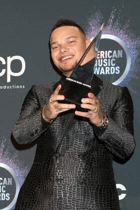 LOS ANGELES - NOV 24: Kane Brown at the 47th American Music Awards - Press Room at Microsoft Theater on November 24, 2019 in Los Angeles, CA  Copyright: xKathyxHutchinsx xIPAx xHutchinsxPhotox