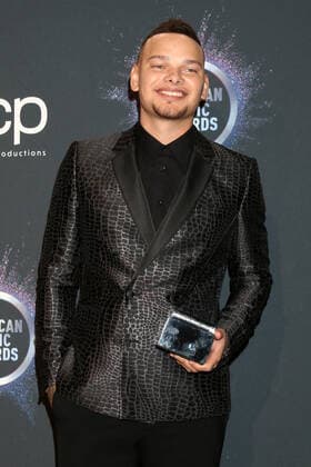 November 24, 2019, Los Angeles, CA, USA: LOS ANGELES - NOV 24: Kane Brown at the 47th American Music Awards - Press Room at Microsoft Theater on November 24, 2019 in Los Angeles, CA Los Angeles USA - ZUMAb170 20191124_zap_b170_039 Copyright: xKayxBlakex