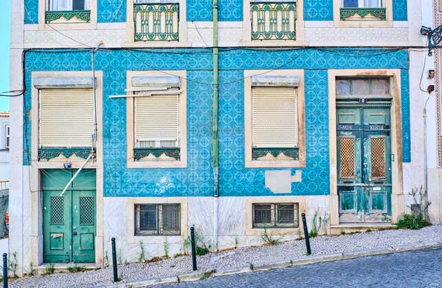 Portugal, Lisbon, Alfama, building exterior  MRF02285