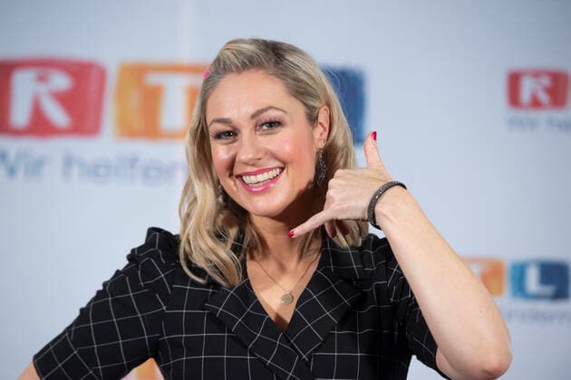 Ruth MOSCHNER, Moderatorin, Portraet, Porträt, Portrait, Angeschnittenes Einzelbild, Einzelmotiv, 24. RTL Spendenmarathon Wir helfen Kindern , Fernsehen, 21.-22.11.2019. *** Ruth MOSCHNER, Moderator, Portrait, Portrait, Portrait, Single image, Single motif, 24 RTL Spendenmarathon Wir helfen Kindern , Television, 21 22 11 2019